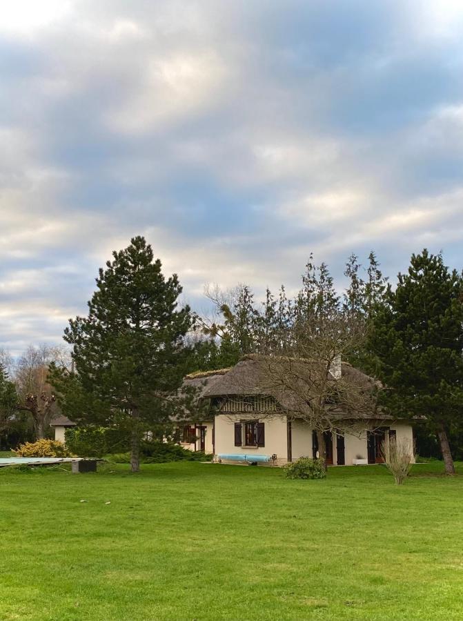 Maison Traditionnelle Normande Avec Piscine Hotot-en-Auge Exterior foto